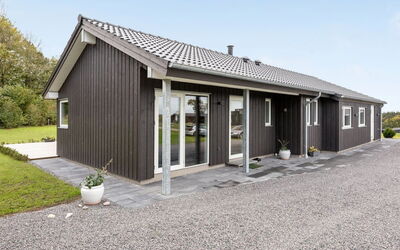 Rathulf - 500M from the Sea