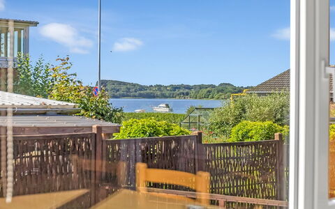 Star - 100M from the Sea: Appartamento, Shade, Balcone, Sedia, Recinzione, Mobili Da Esterno, Alluminio, Erba Sintetica