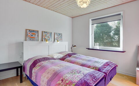 Ewelina - 15Km from the Sea: Letto, Camera Da Letto, Interior Design, Bedding, Lenzuolo, Legna, Soffitto, Pavimentazione, Pavimento, Mobilia