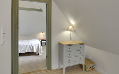 Ingulf - 18Km from the Sea: Blu, Arbusto, Villetta, Groundcover, Giardino, Estate, Shade, Landscaping, Agriturismo, Eco Hotel