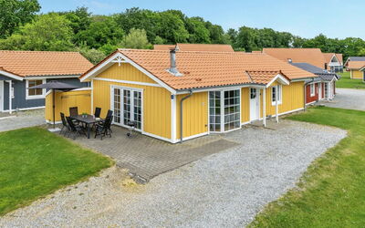 Karina - 150M to the Fjord