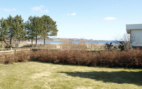 Ascan - 50M from the Sea: Arbusto, Lotto, Giardino, Prato, Landscaping, Sempreverde, Backyard, Hedge