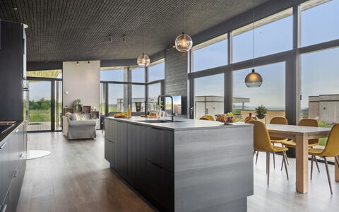 Anelle - 500M from the Sea: Cucina, Interior Design, Pavimentazione, Mobilia, Controsoffitto, Soffitto, Pavimento, Cabinetry, Lampada, Elettrodomestico