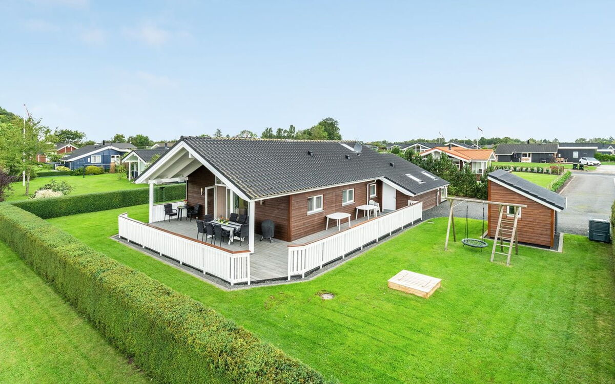 fyn - 700m From The Sea