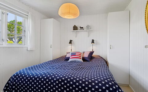 Ekatarina - 125M from the Sea: Camera Da Letto, Legna, Letto, Interior Design, Bedding, Mobilia, Lenzuolo, Soffitto, Pavimento, Telaio Del Letto