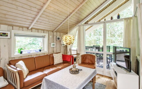 Ellica - 50Km from the Sea: Legna, Interior Design, Soffitto, Mobilia, Casa, Soggiorno, Divano, Camera, Villetta