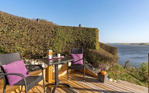 Lenita - 30M to the Fjord: Blu, Arbusto, Villetta, Groundcover, Giardino, Estate, Shade, Landscaping, Agriturismo, Eco Hotel