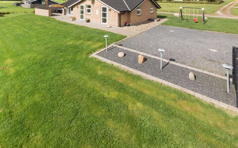 Alboldus - 250M to the Fjord: Zona Residenziale, Tetto, Sobborgo, Driveway, Estate, Camino