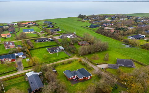Scarlet - 400M to the Fjord: Erba, Pascolo, Paesaggio, Ecoregione, Plain, Comunita 'Impianto, Lotto, Mobili Da Esterno, Prateria, Shrubland