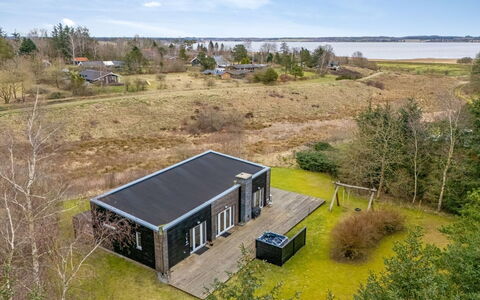Tenna - 250M to the Fjord: Blu, Arbusto, Villetta, Groundcover, Giardino, Estate, Shade, Landscaping, Agriturismo, Eco Hotel