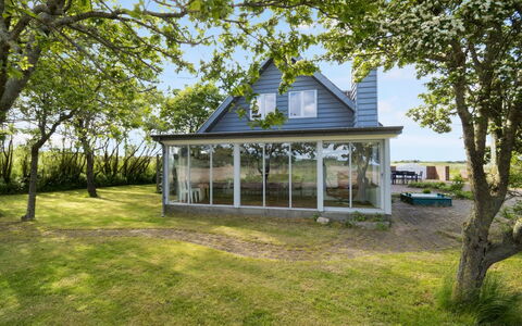 Emmie - 50M to the Fjord: Zona Residenziale, Tetto, Sobborgo, Driveway, Estate, Camino