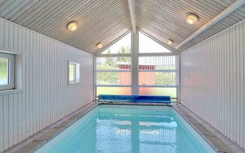 Rani - 800M from the Sea: Piscina, Materiale Composito, Soffitto, Shade, Edifici Giardino, Design, Color Legno, Capannone, Illuminazione Diurna, Latifoglie