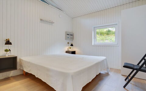 Bjarki - 800M from the Sea: Tetto, Casa, Casa, Villetta, Porta, Raccordo, Deck, Portico, Plank, Latifoglie
