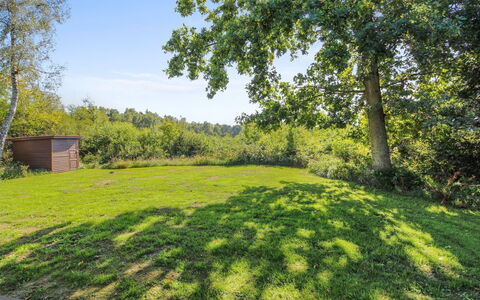 Nela - 300M from the Sea: Zona Residenziale, Tetto, Sobborgo, Driveway, Estate, Camino