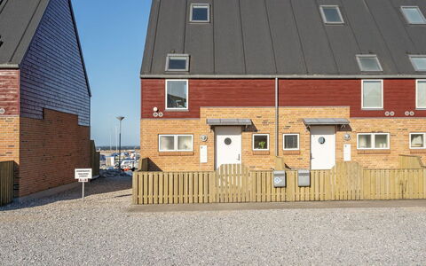 Line - 10M from the Sea: Casa, Tetto, Casa, Villetta, Capannone, Edifici Giardino, Raccordo, Cortile, Log Cabin, Capanna