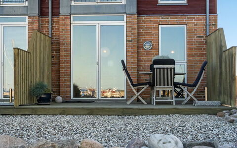 Line - 10M from the Sea: Casa, Tetto, Casa, Villetta, Capannone, Edifici Giardino, Raccordo, Cortile, Log Cabin, Capanna