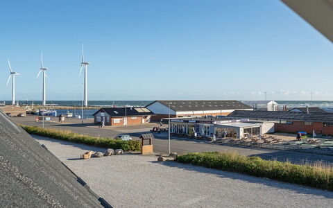 Line - 10M from the Sea: Casa, Tetto, Casa, Villetta, Capannone, Edifici Giardino, Raccordo, Cortile, Log Cabin, Capanna