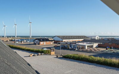 Line - 10M from the Sea