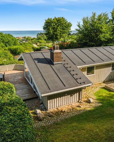 Ludewiga - 350M from the Sea