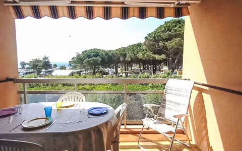 Bormes-Les-Mimosas 100: Mobilia, Sedia, Mobili Da Esterno, Shade, Balcone, Color Legno, Tavolo Esterno, Eco Hotel, Cucina & Sala Da Pranzo Tavolo, Tavolino Da Caffè