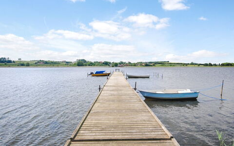 Annabeth - 300M to the Fjord: Blu, Acqua, Corpo D'Acqua, Risorse Idriche, Waterway, Orizzonte, Dock, Nube, Molo, Alveo