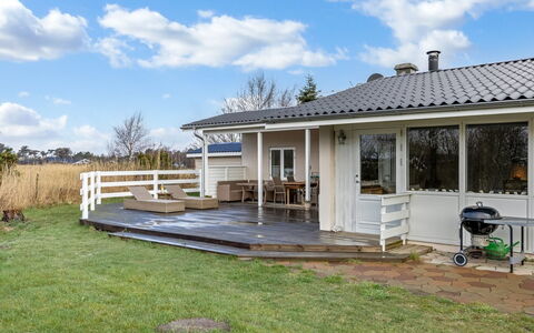 Gerko - 150M from the Sea: Tetto, Casa, Casa, Villetta, Raccordo, Estate, Driveway, Edifici Giardino, Cortile, Capannone