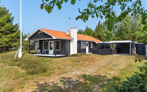 Andria - 300M from the Sea: Legna, Casa, Portico, Deck, Latifoglie, Tetto, Color Legno, Pavimento In Legno, Eco Hotel