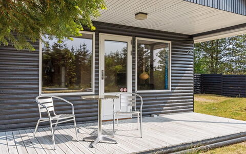 Andria - 300M from the Sea: Legna, Casa, Portico, Deck, Latifoglie, Tetto, Color Legno, Pavimento In Legno, Eco Hotel