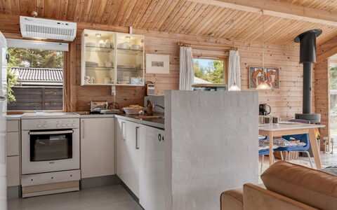 Jannus - 550M from the Sea: Cucina, Mobilia, Controsoffitto, Legna, Pavimentazione, Elettrodomestico Da Cucina, Apparecchio Major, Soffitto, Interior Design, Pavimento