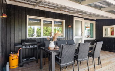 Landolf - 250M from the Sea