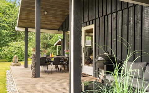 Farthin - 800M from the Sea: Legna, Portico, Casa, Raccordo, Latifoglie, Plank, Villetta, Deck, Color Legno, Shade
