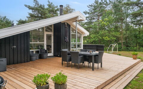 Ove - 500M from the Sea: Tetto, Casa, Casa, Villetta, Raccordo, Estate, Driveway, Edifici Giardino, Cortile, Capannone