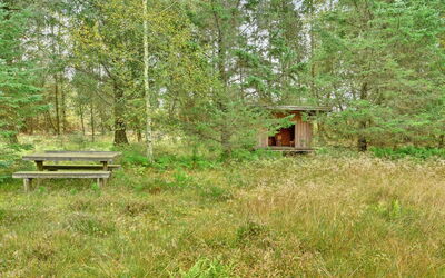 Editt - 2Km from the Sea