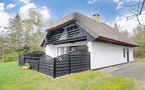 Rigitte - 1.5Km from the Sea: Erba, Arbusto, Casa, Giardino, Casa, Villetta, Lotto, Prato, Groundcover