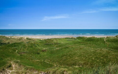 Ingomar - 300M from the Sea: Cielo, Blu, Verde, Orizzonte, Ecoregione, Pascolo, Costa, Estate, Mare, Nube