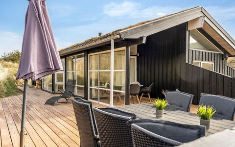 Nielsigne - 400M from the Sea: Tetto, Casa, Casa, Villetta, Raccordo, Estate, Driveway, Edifici Giardino, Cortile, Capannone