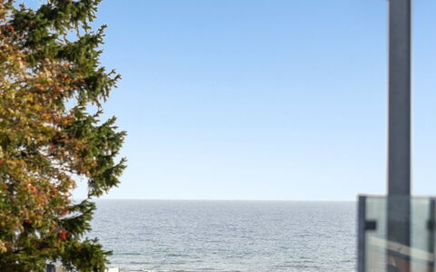 Hethin - 100M from the Sea: Erba, Casa, Tetto, Casa, Villetta, Arbusto, Lotto, Area Rurale, Agriturismo, Groundcover