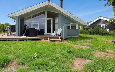Hane - 150M from the Sea