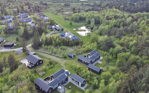 Eireen - 600M to the Fjord: Zona Residenziale, Tetto, Sobborgo, Driveway, Estate, Camino