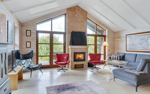 Andri - 600M to the Fjord: Legna, Mobilia, Soggiorno, Interior Design, Divano, Soffitto, Casa, Camera, Sedia