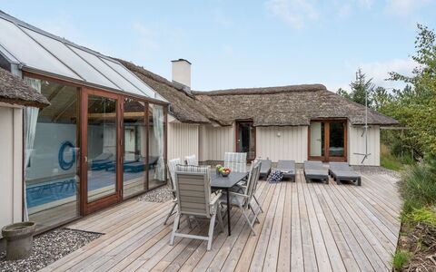 Waldar - 900M from the Sea: Blu, Arbusto, Villetta, Groundcover, Giardino, Estate, Shade, Landscaping, Agriturismo, Eco Hotel