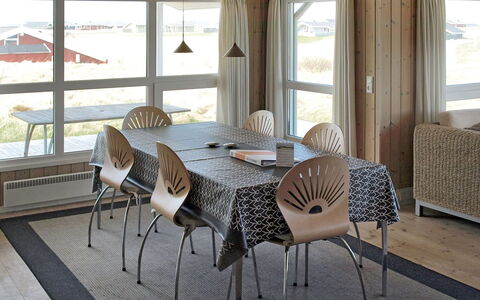 Alana - 346M from the Sea: Tetto, Casa, Casa, Villetta, Raccordo, Estate, Driveway, Edifici Giardino, Cortile, Capannone