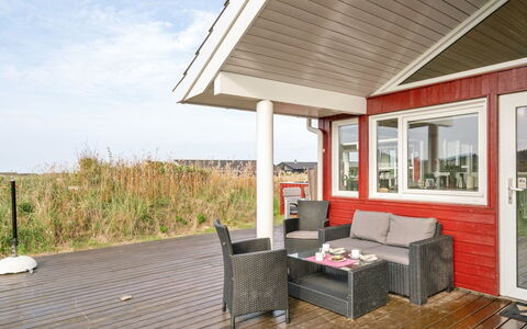 Iacobus - 400M from the Sea: Legna, Architettura, Casa, Tetto, Portico, Porta, Shade, Deck, Latifoglie, Villetta