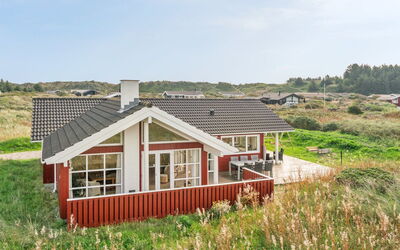 Iacobus - 400M from the Sea