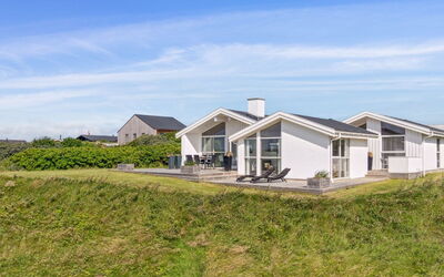 Ohto - 281M from the Sea
