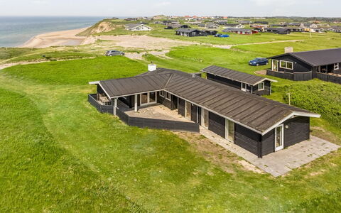 Sinnika - 75M from the Sea: Casa, Casa, Porta, Tetto, Villetta, Estate, Giardino, Shade, Raccordo, Cortile