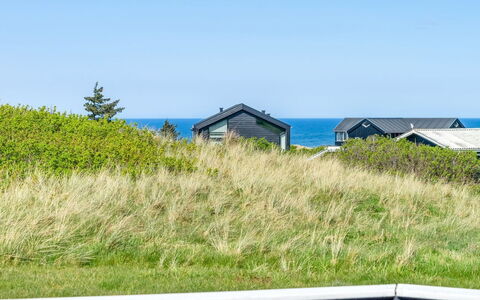 Venja - 200M from the Sea: Architettura, Tetto, Casa, Materiale Composito, Illuminazione Diurna, Raccordo, Driveway