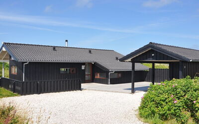 Sigvalda - 250M from the Sea