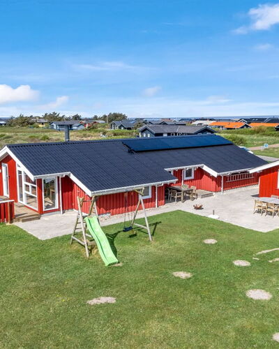 Skrallan - 400M from the Sea