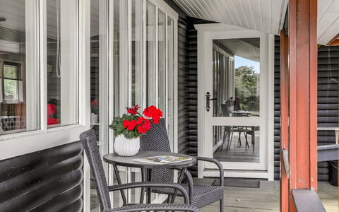Sorja - 420M from the Sea: Legna, Portico, Porta, Casa, Pavimento, Soffitto, Raccordo, Latifoglie, Color Legno, Deck